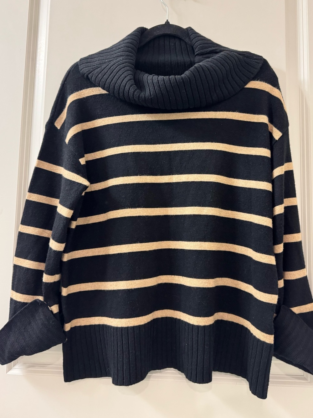 Ellen Tracy Striped Cowl Neck Sweater Black Tan Viscose Blend Women’s Size M